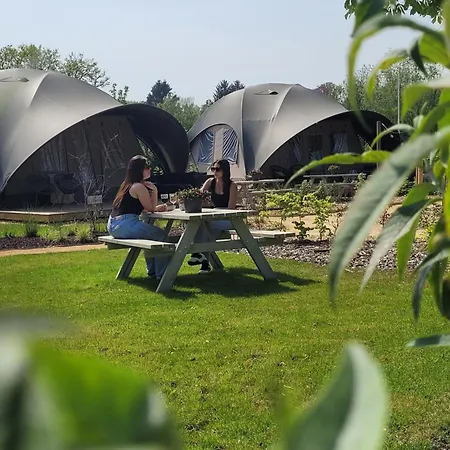 Glampinglodge 2 Pers Met Hottub * מירסן