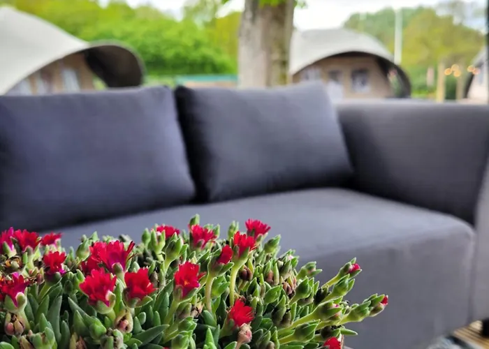 Glampinglodge 2 Pers Met Hottub Ferienpark Meerssen